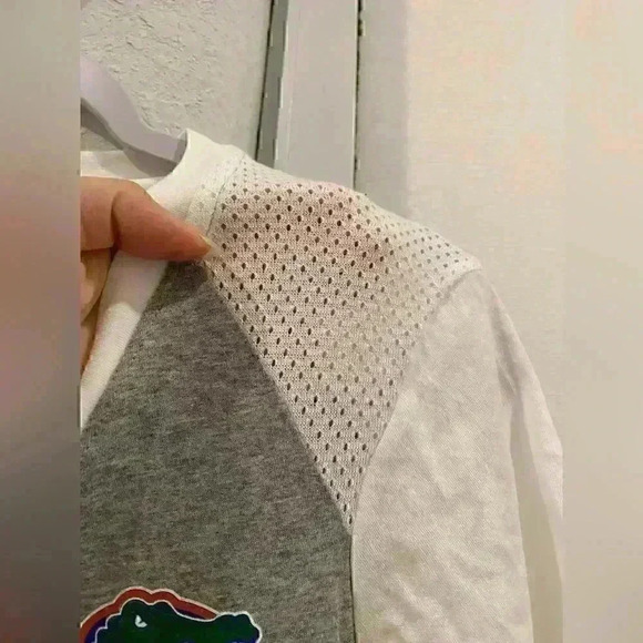NWT NIKE Florida gators gray top with mesh sleeve for ventilation Sz M! - Picture 5 of 5